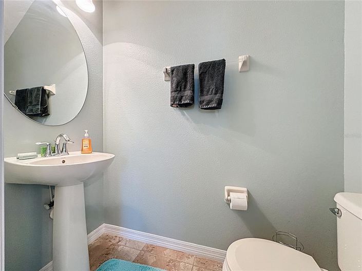 Image No.17-2 Bed Townhouse for sale