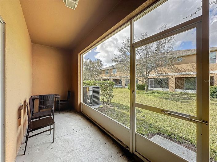 Image No.18-2 Bed Townhouse for sale