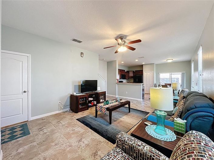 Image No.5-2 Bed Townhouse for sale