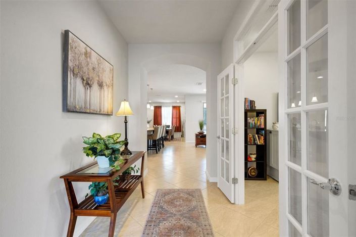 Image No.10-3 Bed House for sale