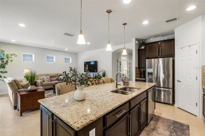 Image No.19-3 Bed House for sale