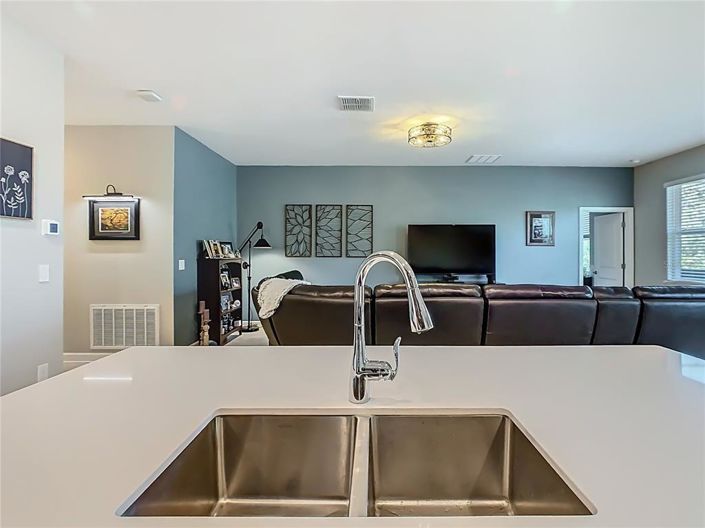 Image No.13-4 Bed House for sale