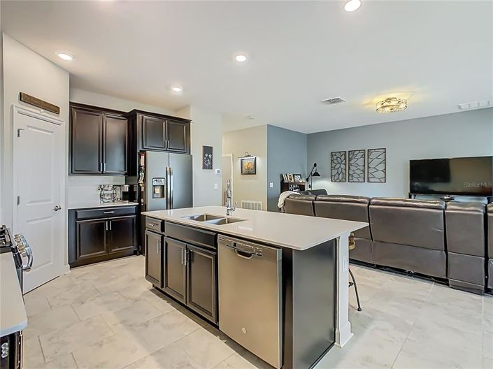 Image No.16-4 Bed House for sale