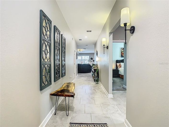 Image No.2-4 Bed House for sale