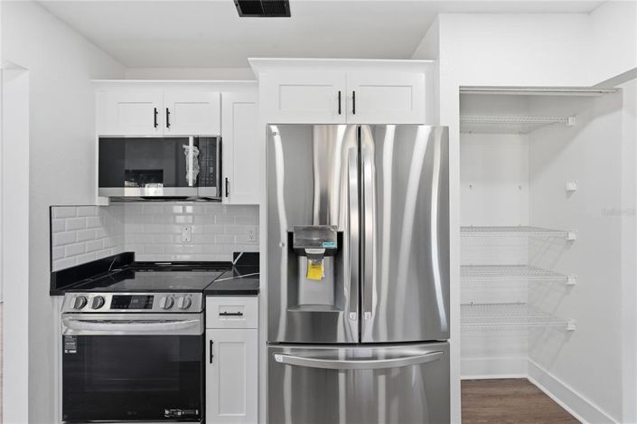 Image No.12-4 Bed House for sale