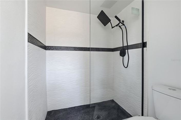 Image No.15-4 Bed House for sale