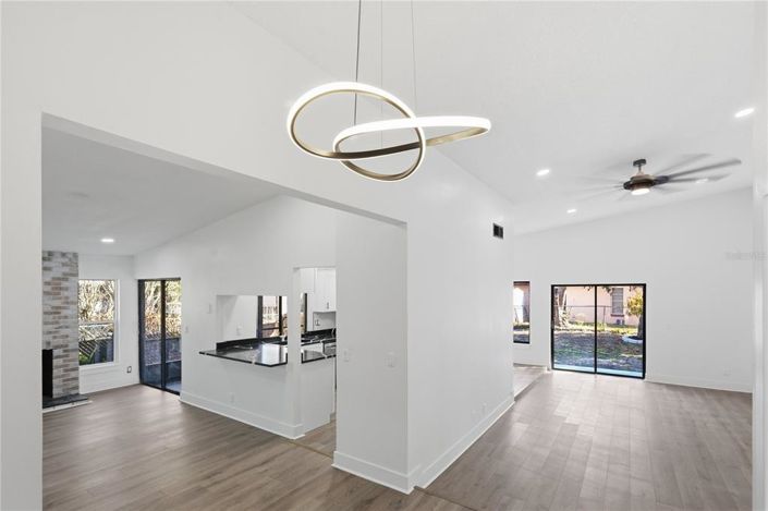 Image No.16-4 Bed House for sale