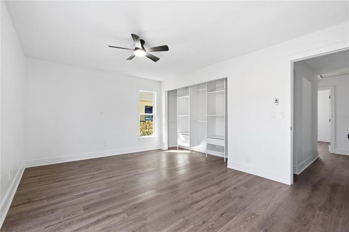 Image No.17-4 Bed House for sale