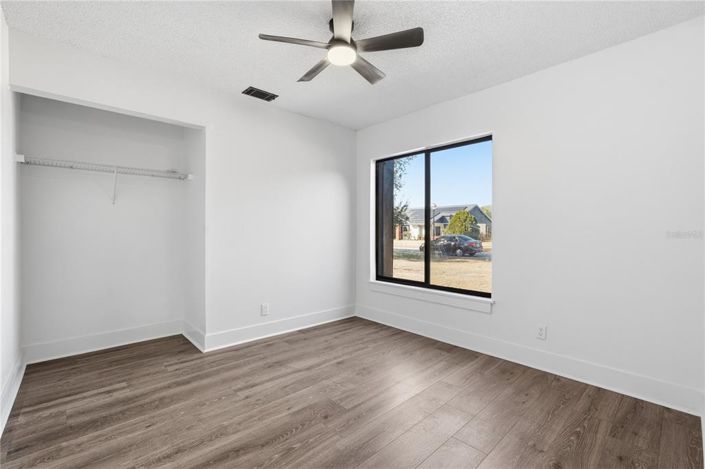 Image No.27-4 Bed House for sale