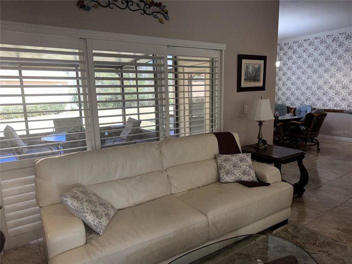 Image No.19-3 Bed House for sale