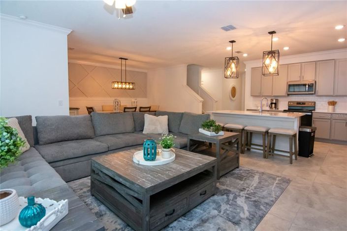 Image No.6-5 Bed House for sale