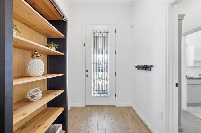 Image No.11-5 Bed House for sale