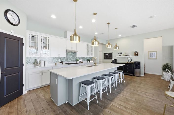 Image No.18-5 Bed House for sale