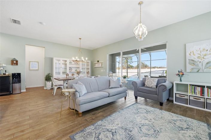 Image No.23-5 Bed House for sale