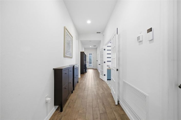 Image No.28-5 Bed House for sale