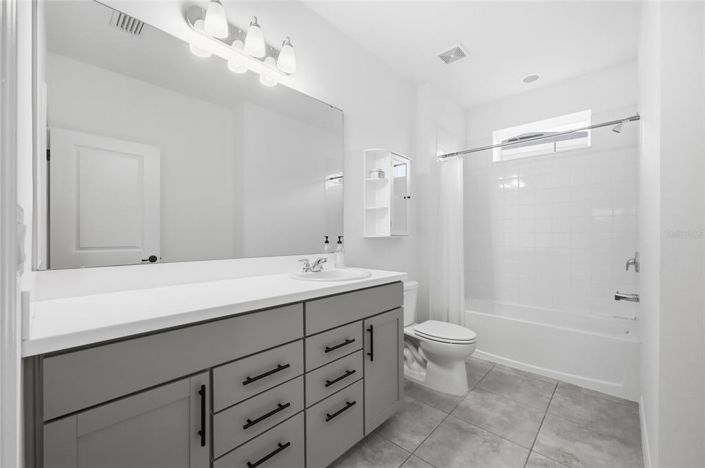 Image No.37-5 Bed House for sale