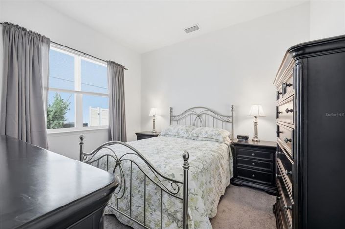 Image No.8-5 Bed House for sale