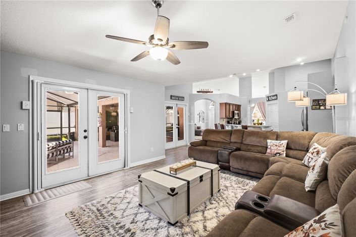 Image No.15-4 Bed House for sale