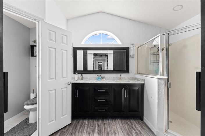 Image No.28-4 Bed House for sale