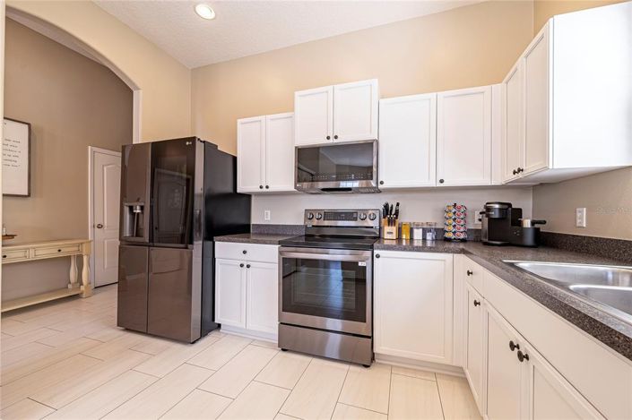 Image No.13-4 Bed House for sale