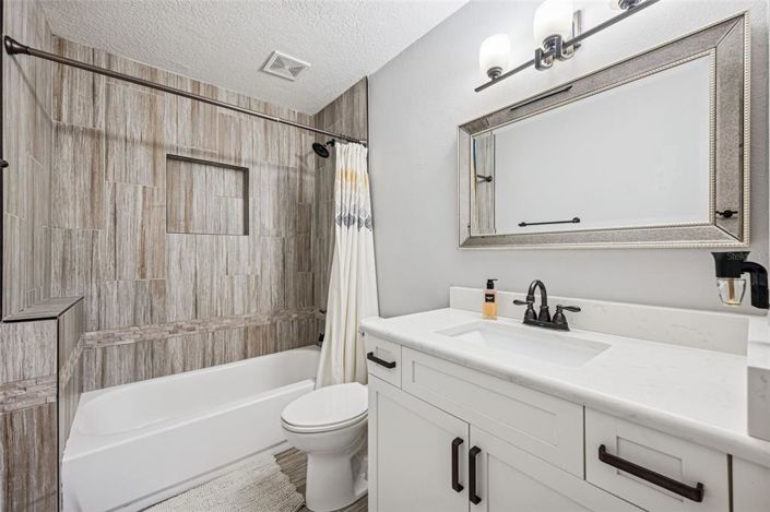 Image No.21-4 Bed House for sale