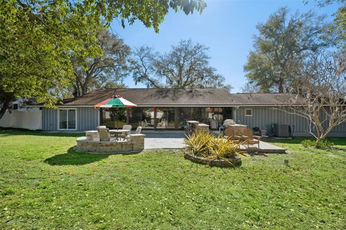 Image No.26-4 Bed House for sale