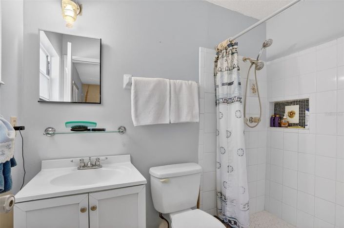 Image No.10-3 Bed House for sale