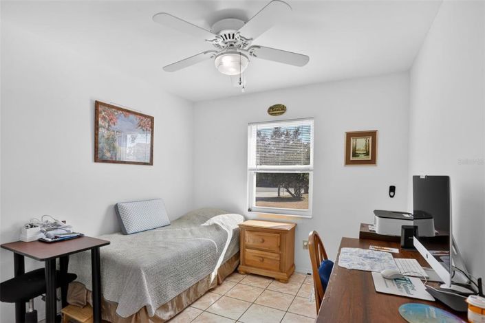 Image No.11-3 Bed House for sale