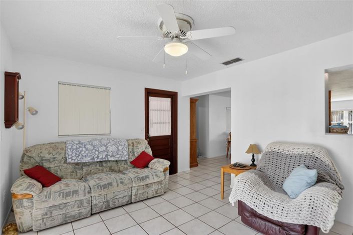 Image No.14-3 Bed House for sale