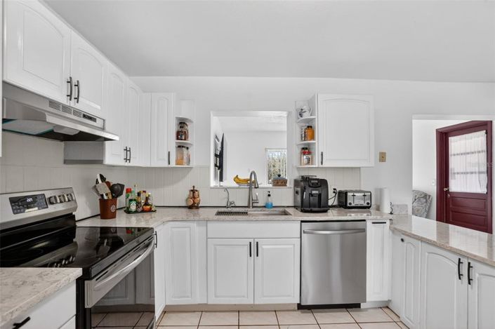 Image No.8-3 Bed House for sale