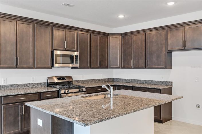 Image No.6-Maison de ville de 3 chambres à vendre à Saint John