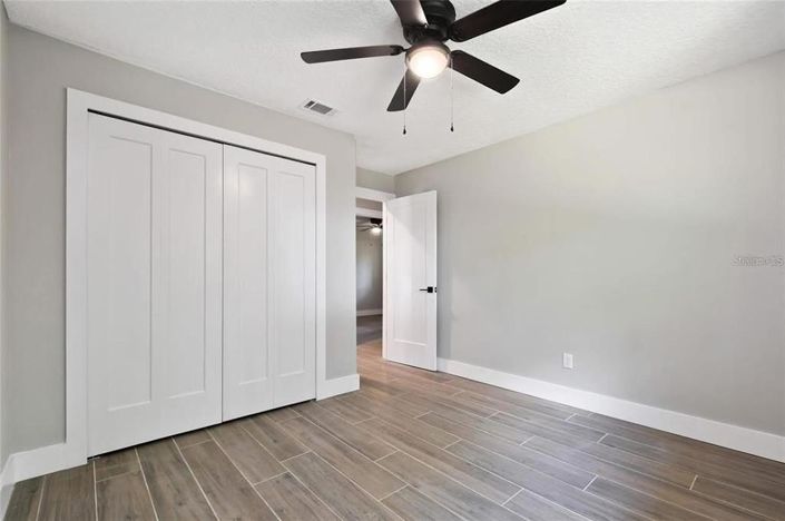 Image No.18-4 Bed House for sale