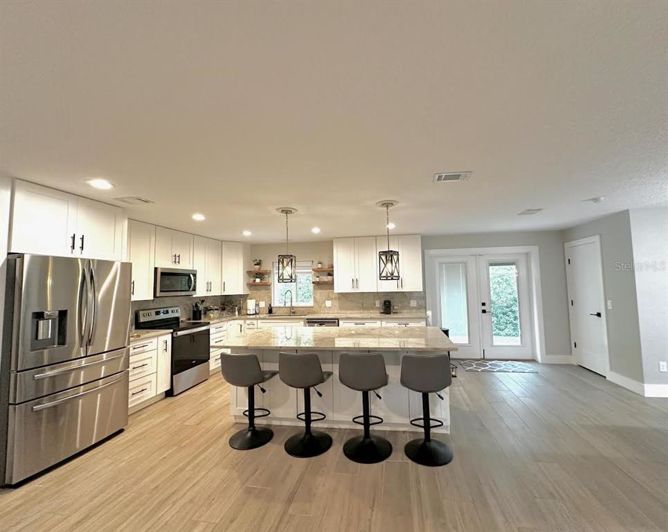 Image No.3-4 Bed House for sale