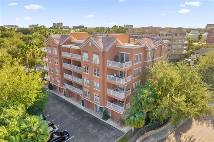 Image No.2-Appartement de 3 chambres à vendre à Saint John