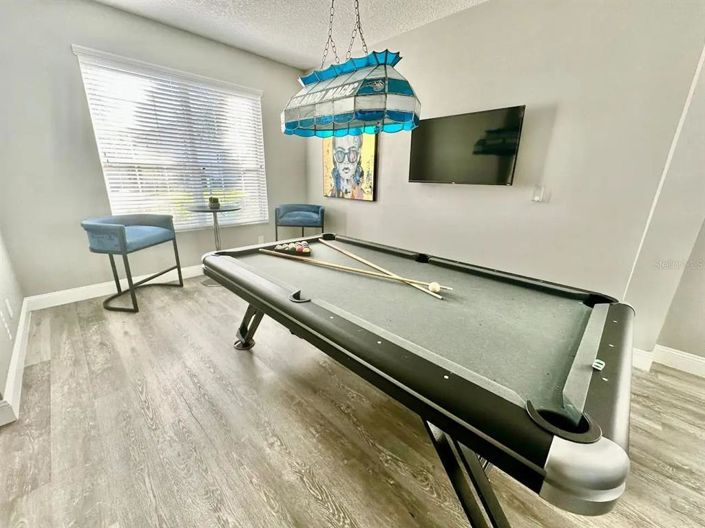 Image No.5-6 Bed House for sale