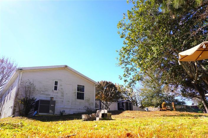 Image No.10-3 Bed House for sale