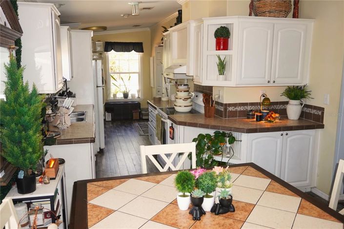 Image No.19-3 Bed House for sale