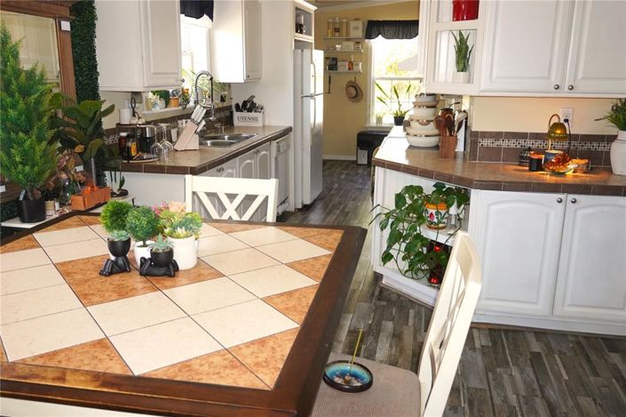 Image No.20-3 Bed House for sale