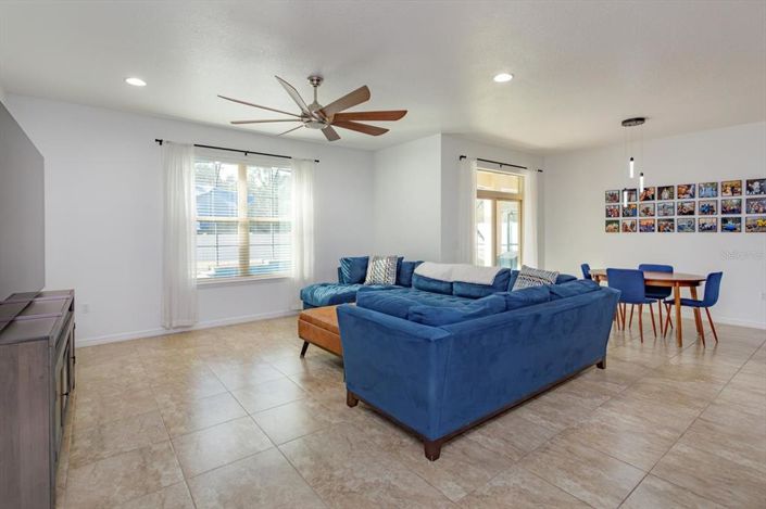 Image No.15-Maison de 4 chambres à vendre à Saint John