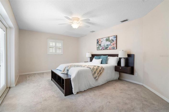 Image No.18-4 Bed House for sale