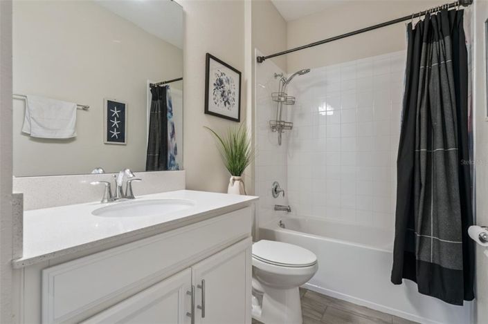 Image No.13-2 Bed Townhouse for sale