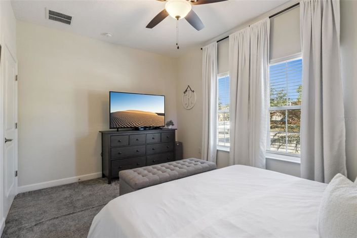 Image No.38-2 Bed Townhouse for sale