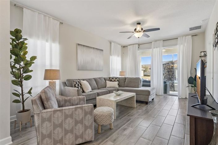 Image No.4-2 Bed Townhouse for sale