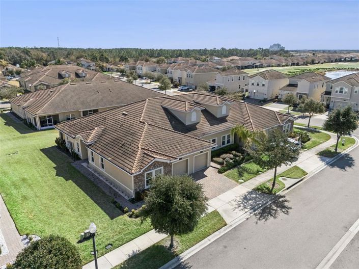 Image No.47-2 Bed Townhouse for sale