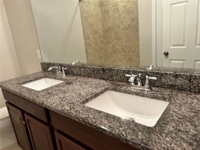 Image No.32-Maison de ville de 4 chambres à vendre à Saint John