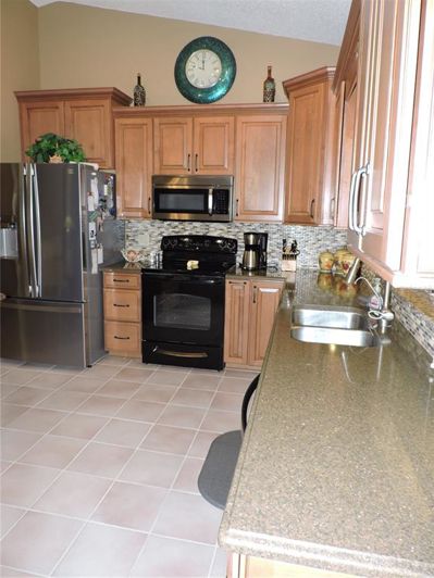 Image No.8-3 Bed House for sale