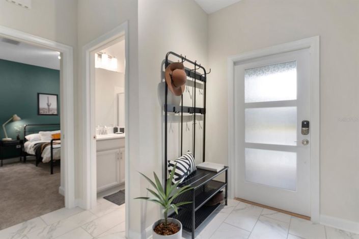 Image No.20-4 Bed Townhouse for sale