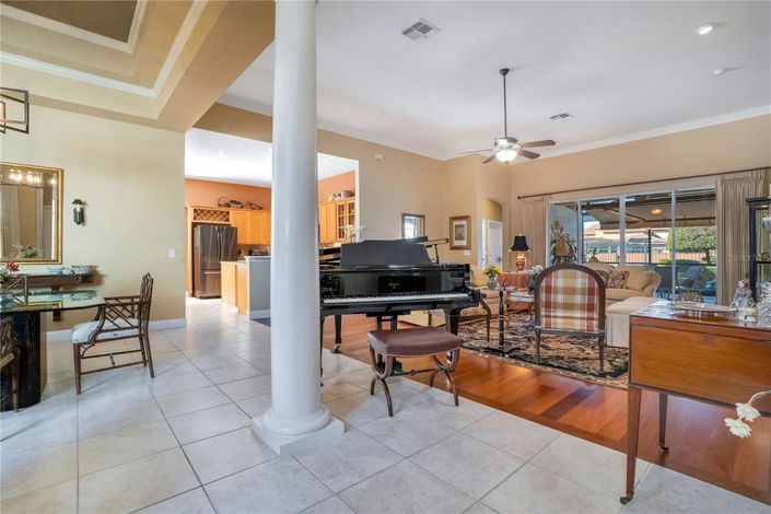 Image No.12-3 Bed House for sale