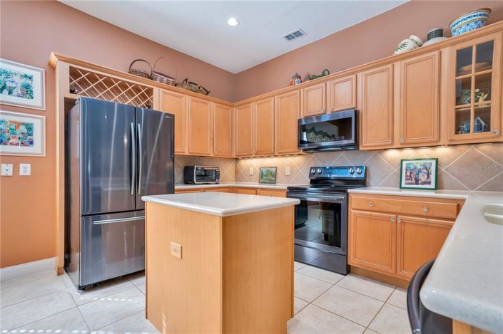 Image No.19-3 Bed House for sale