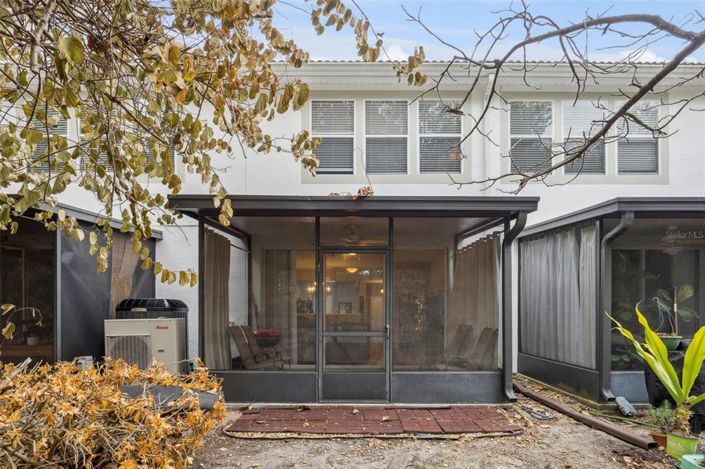 Image No.32-3 Bed Townhouse for sale